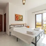Casa Do Largo Dona Ana In Apartment Lagos